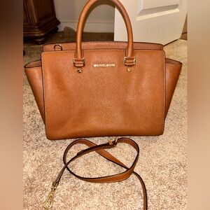 Michael Kors Signature Large purse/convertible crossbody